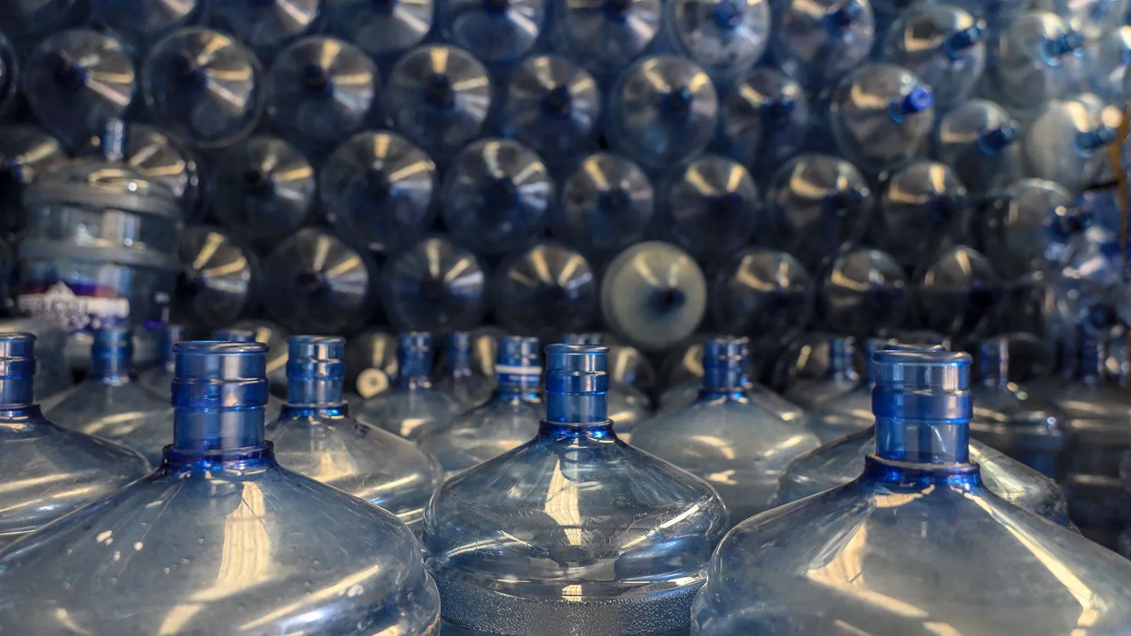 Damacana su ve arıtma suyu karşılaştırması su arıtma sistemi örnek görseli